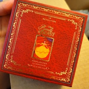I ♡ Revolution Beauty and the Beast Highlighter